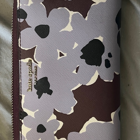 Kate Spade Wallet - Picture 2 of 4